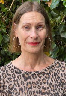 Maria Lewis - Ayurvedic Practitioner, Herbalist and Naturopathic Practitioner based in Enfield and Barnet.